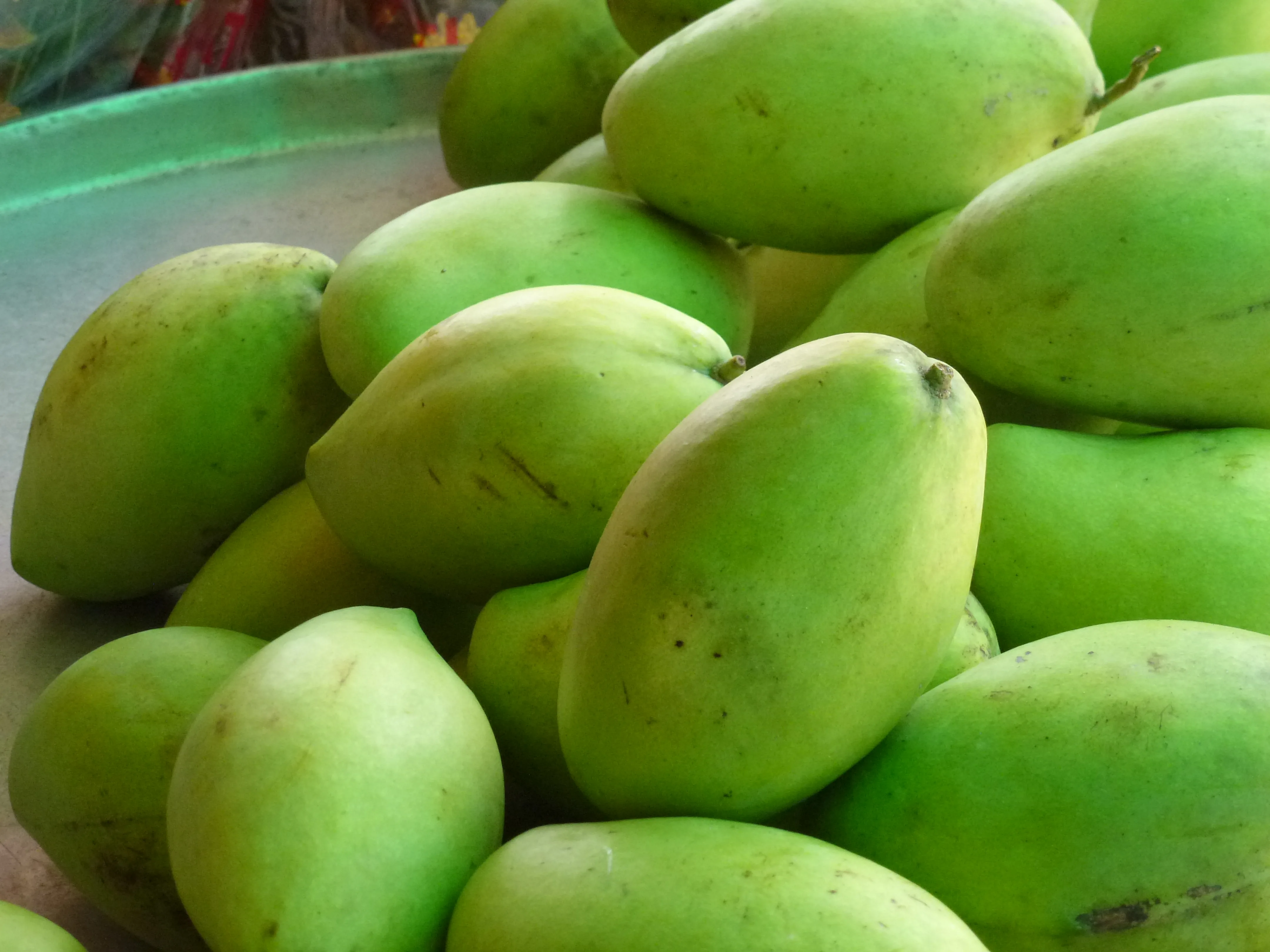 Mẫu trái xoài chín vàng ươm thơm nức